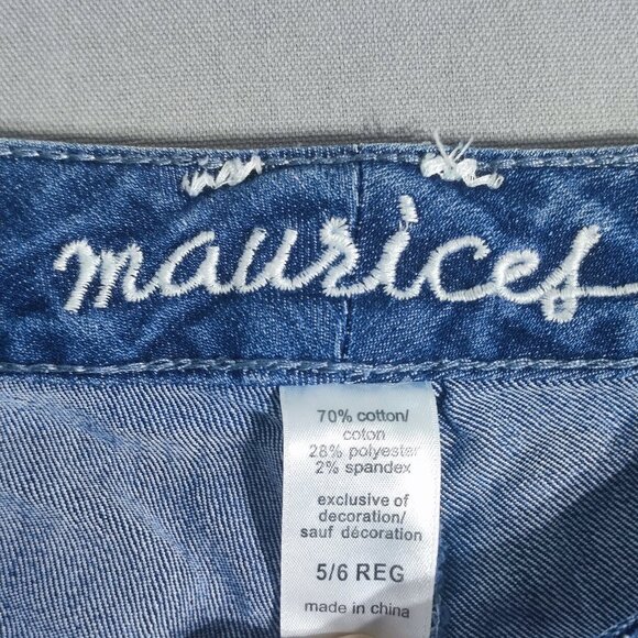Maurices jeans women's size 5/6 ink blue colour Low rise Boot cut Embroidered - Picture 6 of 14